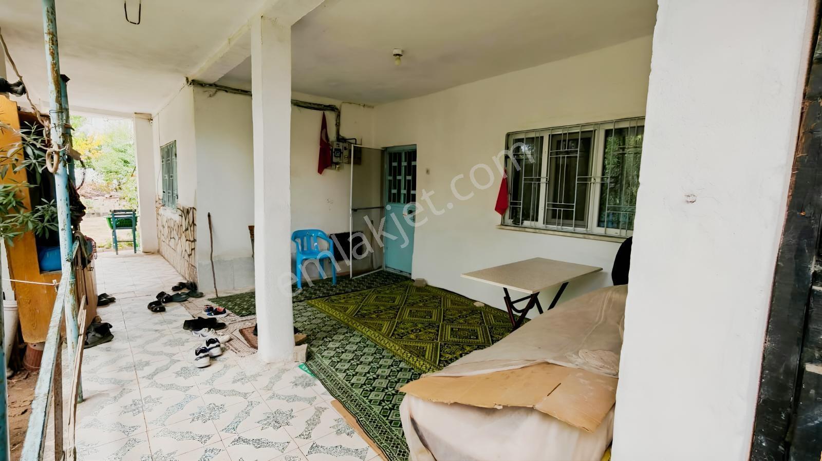 Eşmede 575 M² Arsa İçinde 120 M² Satılık 2 Katlı Müstakil Ev — fotoğraf 7