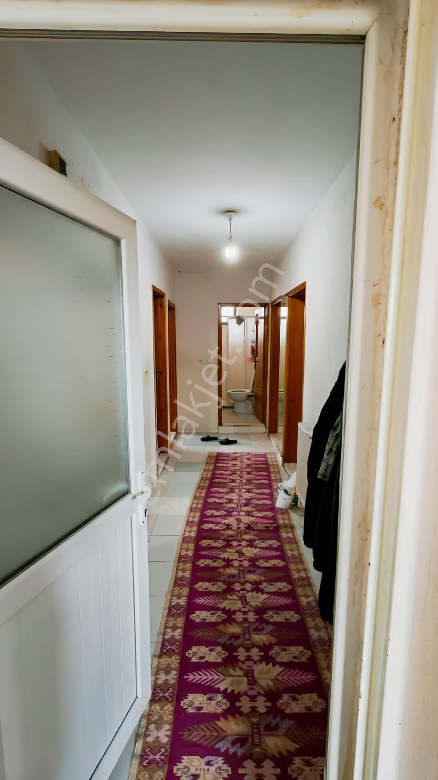 Eşmede 575 M² Arsa İçinde 120 M² Satılık 2 Katlı Müstakil Ev — fotoğraf 21