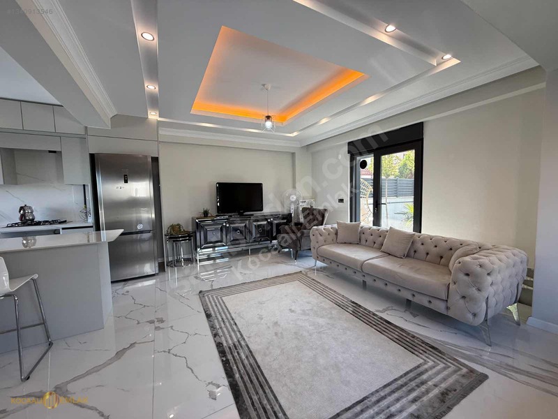 Tam Müstakilbahçeli Havuzlu Y Isıtmalı Ultra Lüks 4+1 Villa!! — fotoğraf 11