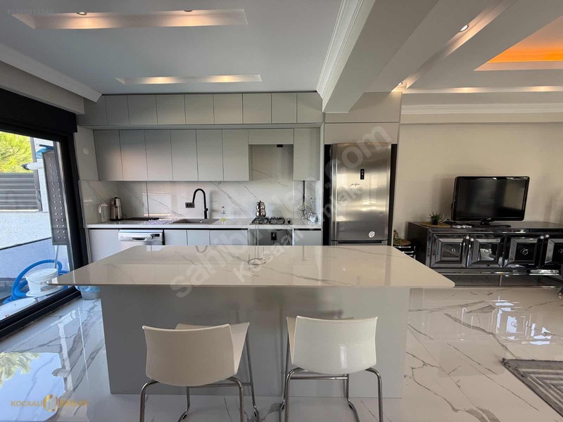 Tam Müstakilbahçeli Havuzlu Y Isıtmalı Ultra Lüks 4+1 Villa!! — fotoğraf 16