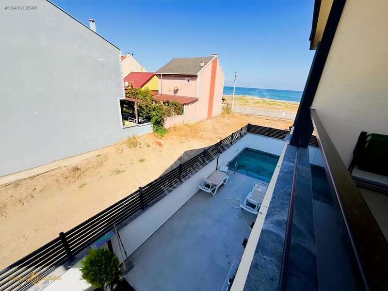 Tam Müstakilbahçeli Havuzlu Y Isıtmalı Ultra Lüks 4+1 Villa!! — fotoğraf 26