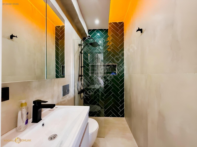 Tam Müstakilbahçeli Havuzlu Y Isıtmalı Ultra Lüks 4+1 Villa!! — fotoğraf 27