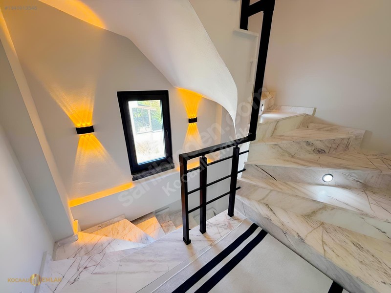 Tam Müstakilbahçeli Havuzlu Y Isıtmalı Ultra Lüks 4+1 Villa!! — fotoğraf 29