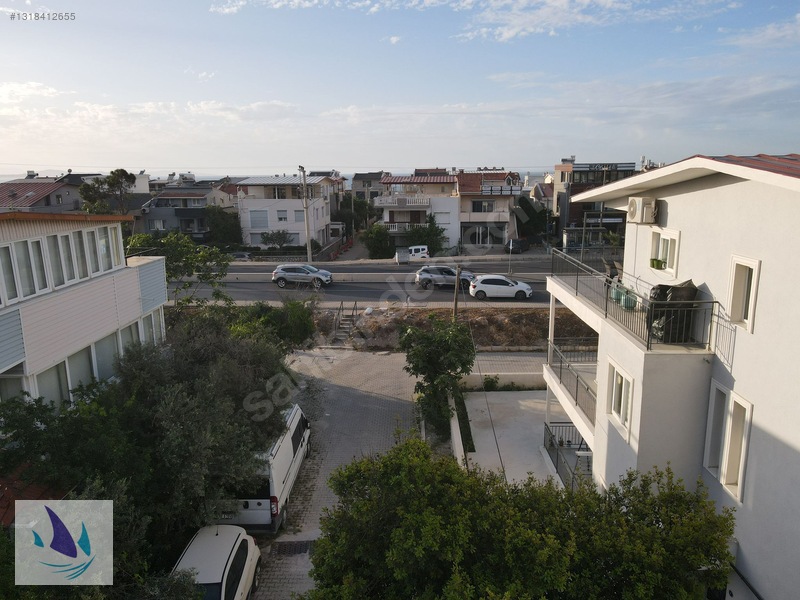 Urla'da Çamlıçay Denize Yakın İçinde Evi De Olan Arsa Satılık — fotoğraf 7