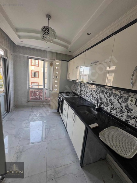Arden Gayrimenkulden Karacaahmette 2+1 Arakat Bakımlı Daire — fotoğraf 3