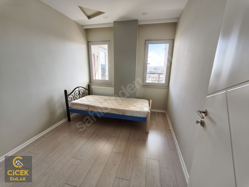 Çiçek Emlak Tan Kiralık 2+1(amerikan Mutfak) — fotoğraf 22