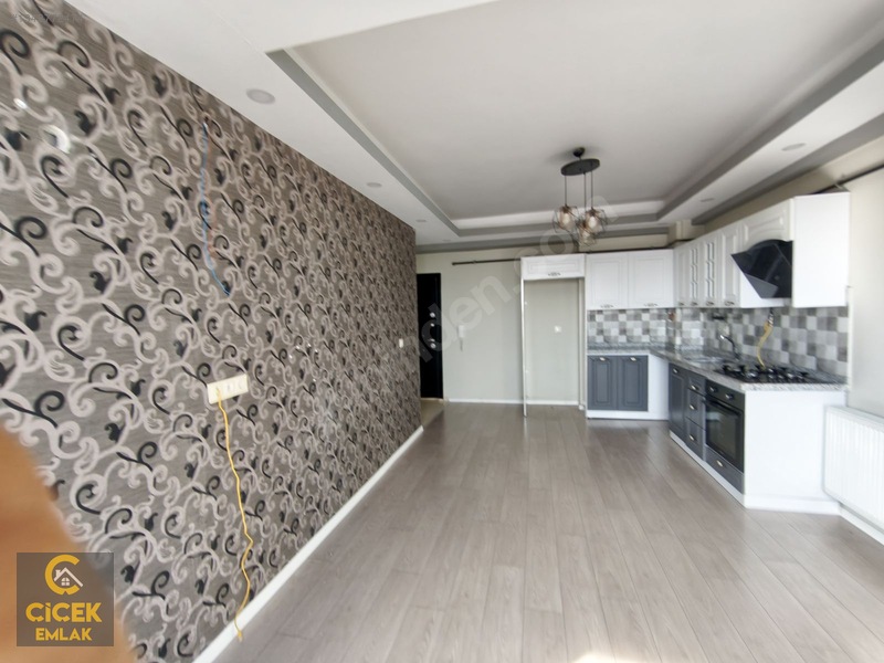 Çiçek Emlak Tan Kiralık 2+1(amerikan Mutfak) — fotoğraf 29