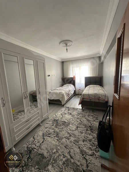 Şirinevler'de Satılık 2+1 İçi Full Yapılı Asansörlü — fotoğraf 17