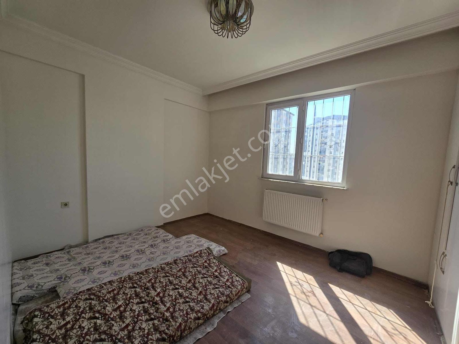 Emlak Diyarından Akkent Millet Camii Yanında Ara Kat 2+1 Daire — fotoğraf 11