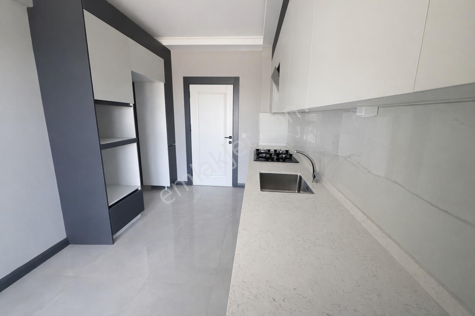 Emlakmülk'ten 3.000.000 Tl Krediyle 98 M² İskanlı Daire. — fotoğraf 2