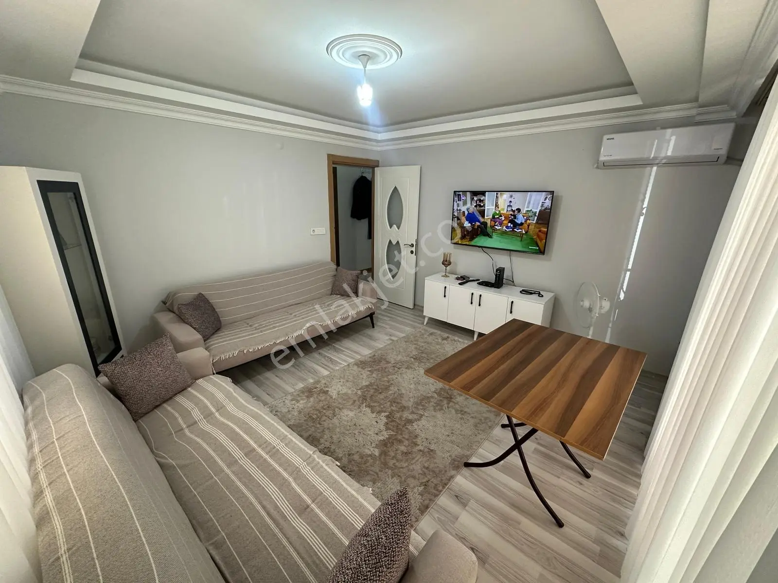 Family'den Şirinevler De 2+1 70m² 8 Yıllık Satılık Bakımlı Daire — fotoğraf 2