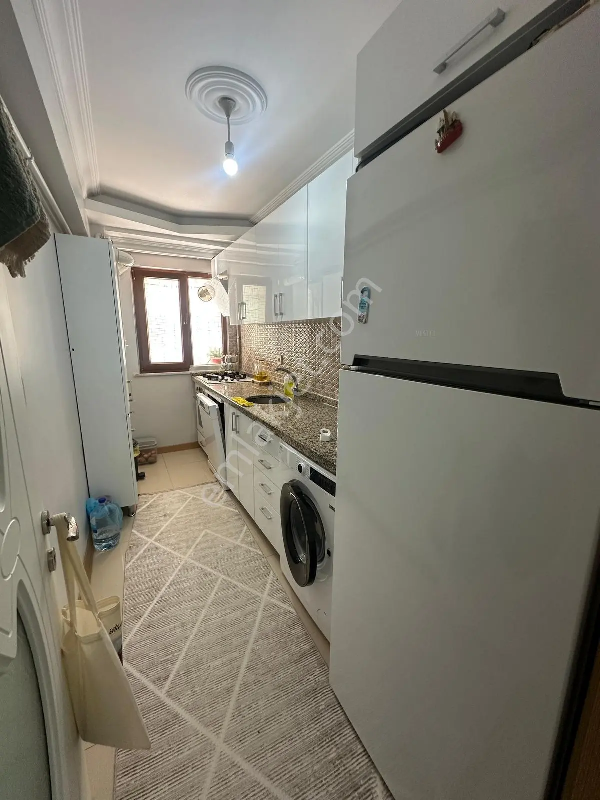 Family'den Şirinevler De 2+1 70m² 8 Yıllık Satılık Bakımlı Daire — fotoğraf 5