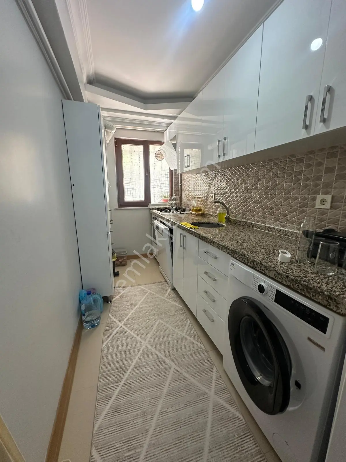 Family'den Şirinevler De 2+1 70m² 8 Yıllık Satılık Bakımlı Daire — fotoğraf 7