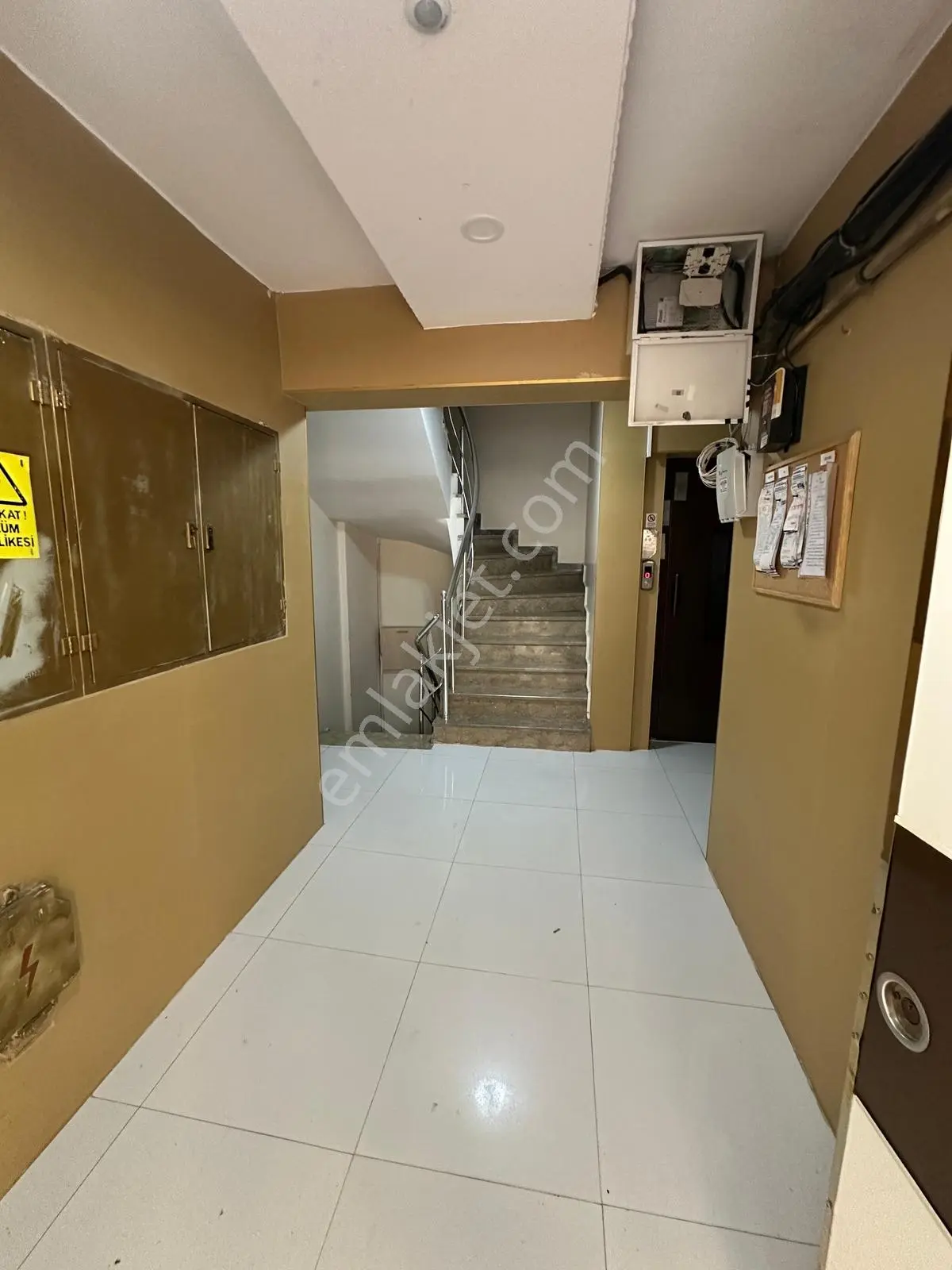 Family'den Şirinevler De 2+1 70m² 8 Yıllık Satılık Bakımlı Daire — fotoğraf 19