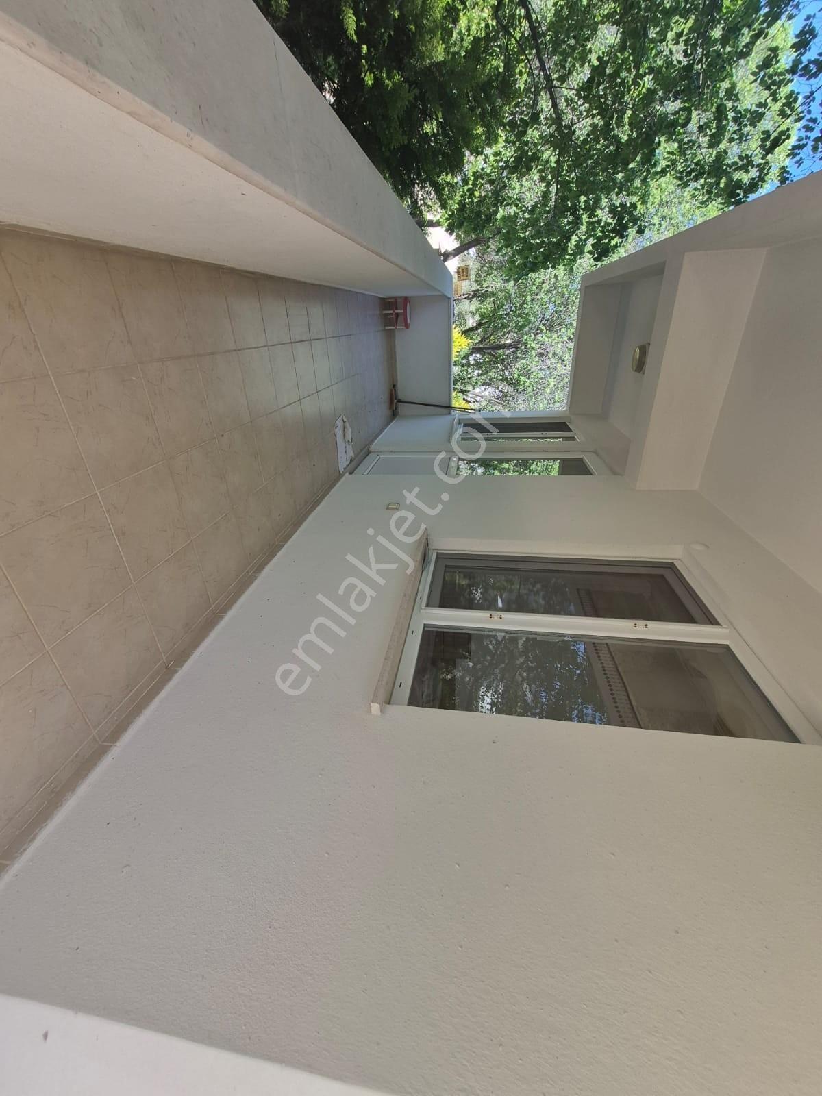 Turyap'tan Güre 10 Yaşında Denize Yakın Geniş Bahçeli 3+1 Villa — fotoğraf 32