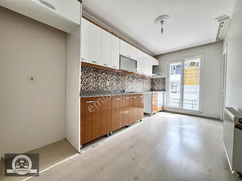 Eyüp Sultan'da Diş Hastanesine Yakın 3+1 Arakat Daire — fotoğraf 7