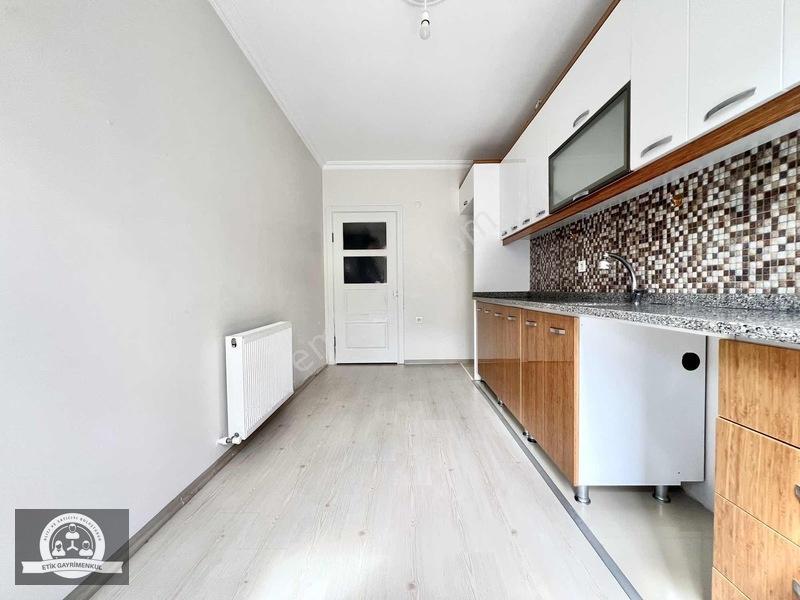 Eyüp Sultan'da Diş Hastanesine Yakın 3+1 Arakat Daire — fotoğraf 10