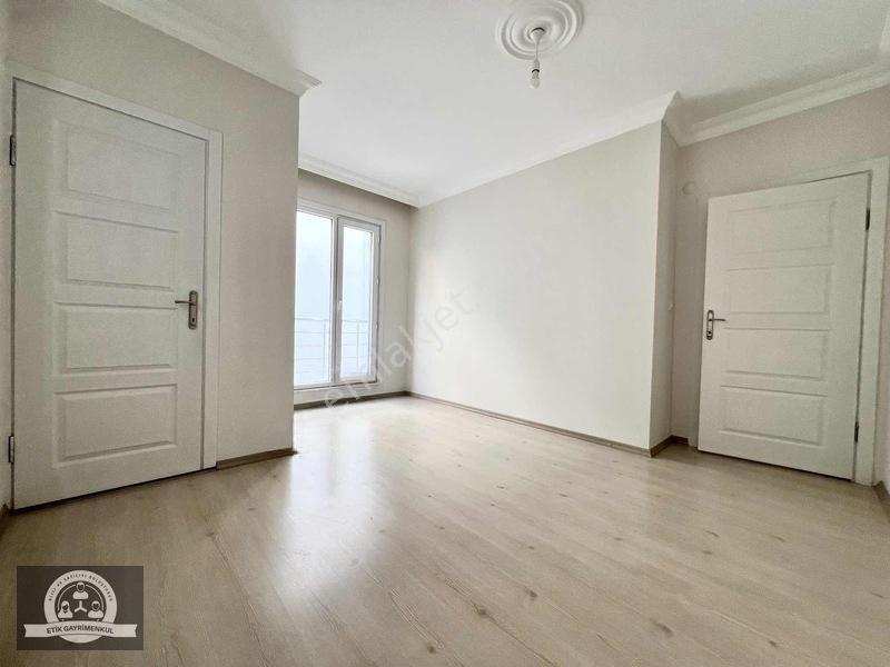 Eyüp Sultan'da Diş Hastanesine Yakın 3+1 Arakat Daire — fotoğraf 14