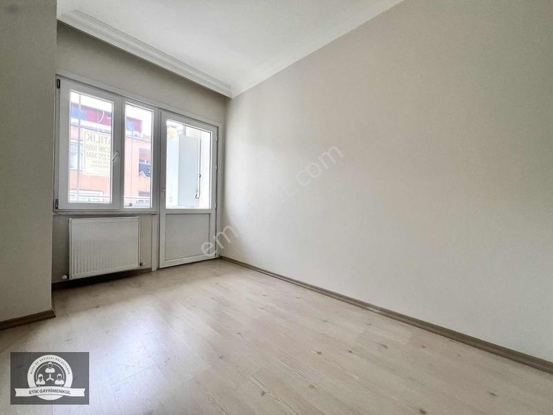 Eyüp Sultan'da Diş Hastanesine Yakın 3+1 Arakat Daire — fotoğraf 18