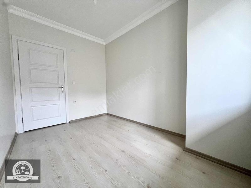 Eyüp Sultan'da Diş Hastanesine Yakın 3+1 Arakat Daire — fotoğraf 20