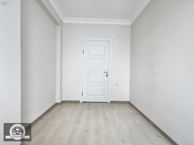 Eyüp Sultan'da Diş Hastanesine Yakın 3+1 Arakat Daire — fotoğraf 26