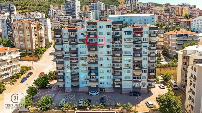 C21 Cius; Yıldırım Sitesi'nde Deniz Manzaralı Eşyalı 3+1 Ara Kat — fotoğraf 2
