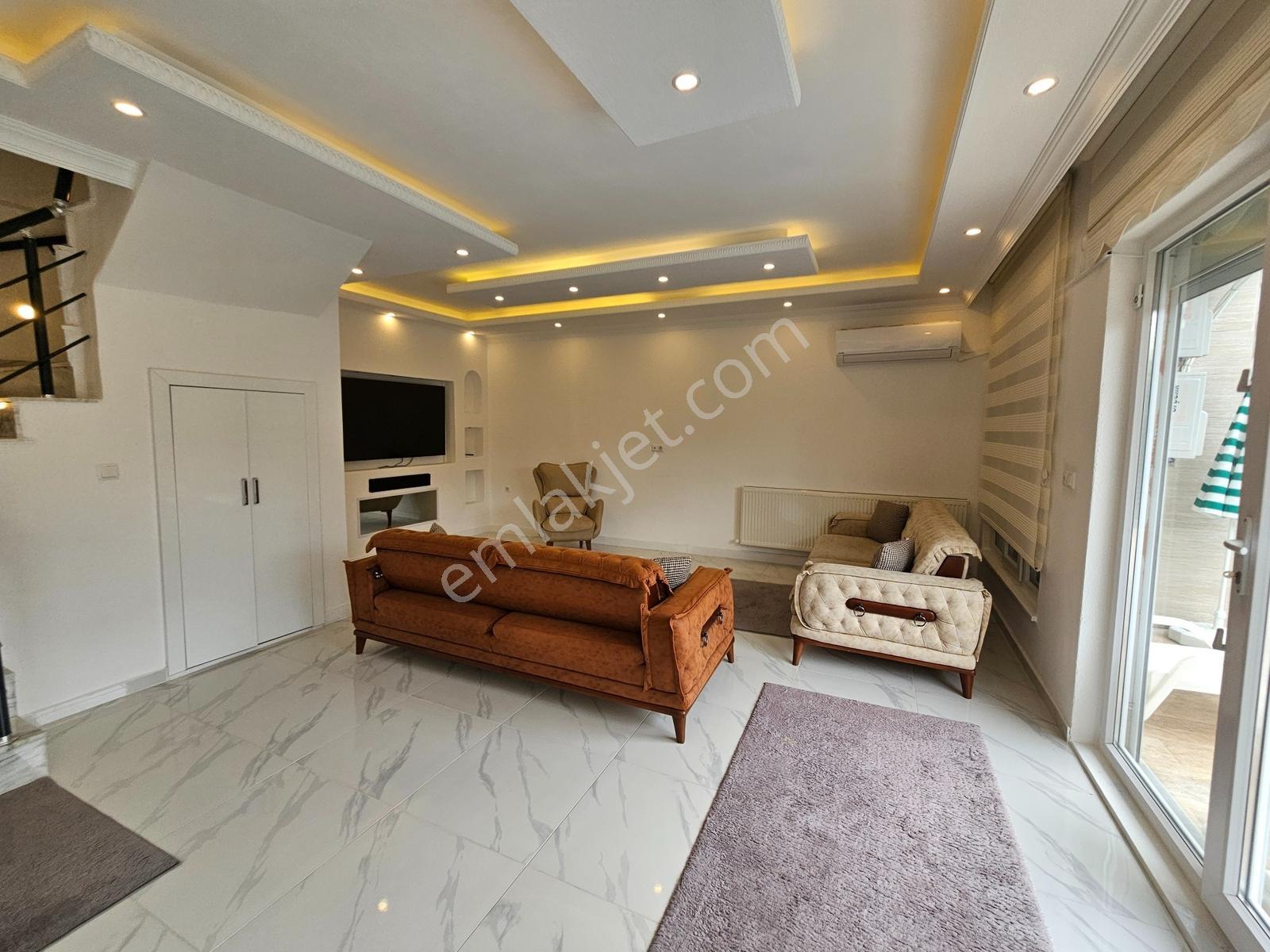 Deniz'den 4+1 Köşe Parsel, Havuzlu, Eşyalı Villa-tanıtım Videolu — fotoğraf 17