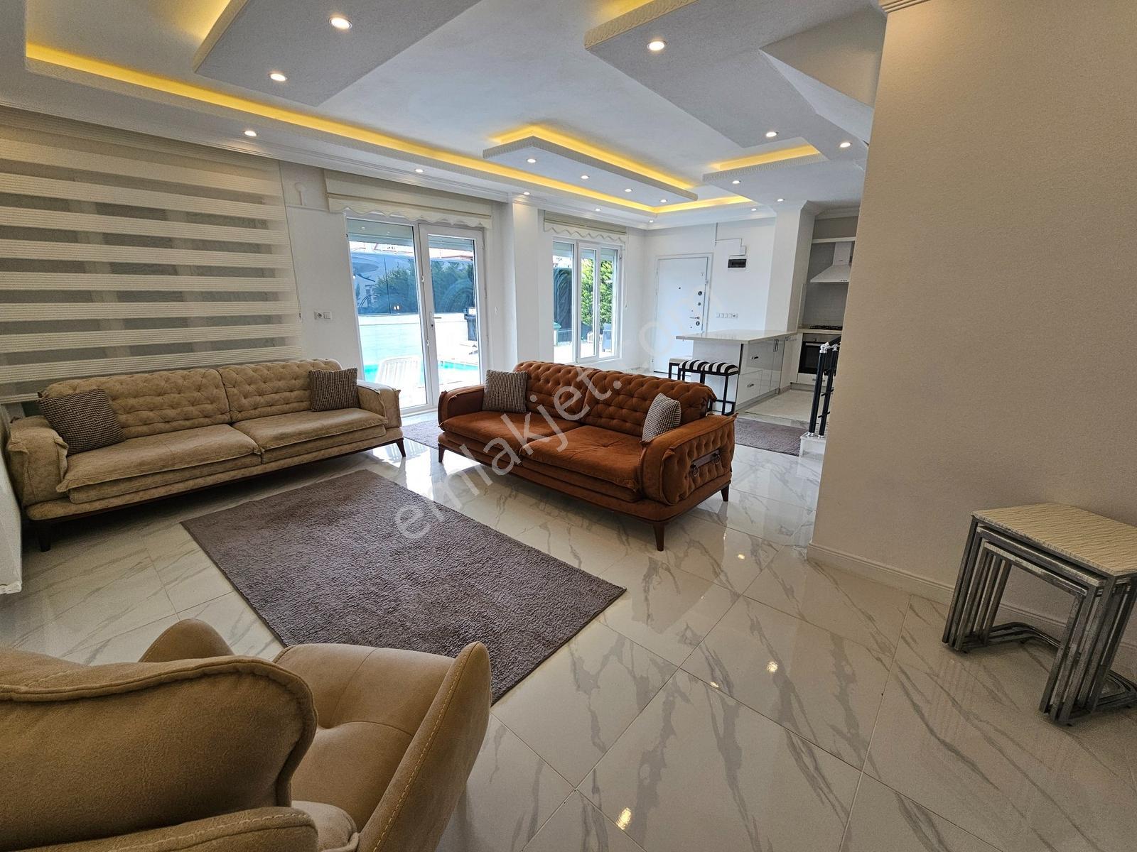 Deniz'den 4+1 Köşe Parsel, Havuzlu, Eşyalı Villa-tanıtım Videolu — fotoğraf 27