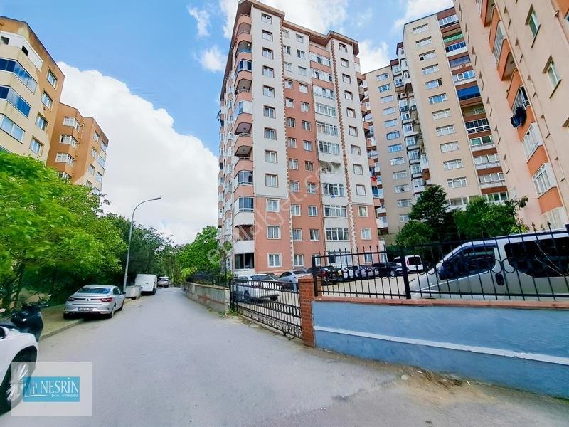 Nesrin Emlak'Tan Okula Komşu Caddeye Yakın Ara Kat