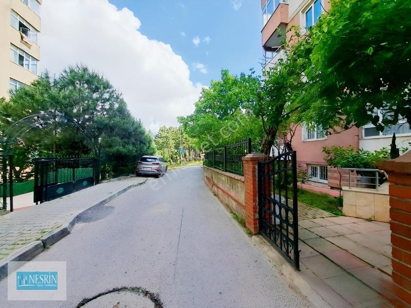 Nesrin Emlak'tan Okula Komşu Caddeye Yakın Ara Kat — fotoğraf 3