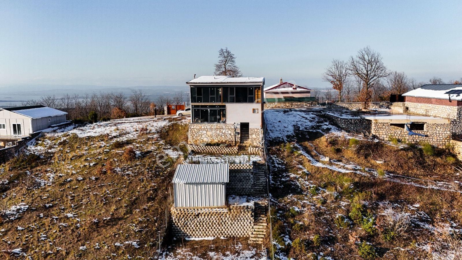 Bursa Nilüfer Unçukuru Göl Ve Dağ Manzaralı Taş Ev — fotoğraf 25