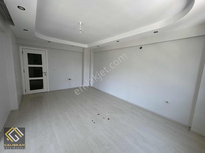 Full Beyan Full Kredi Kapıcılı/okulbölgesi/ Engelli Girişli — fotoğraf 3