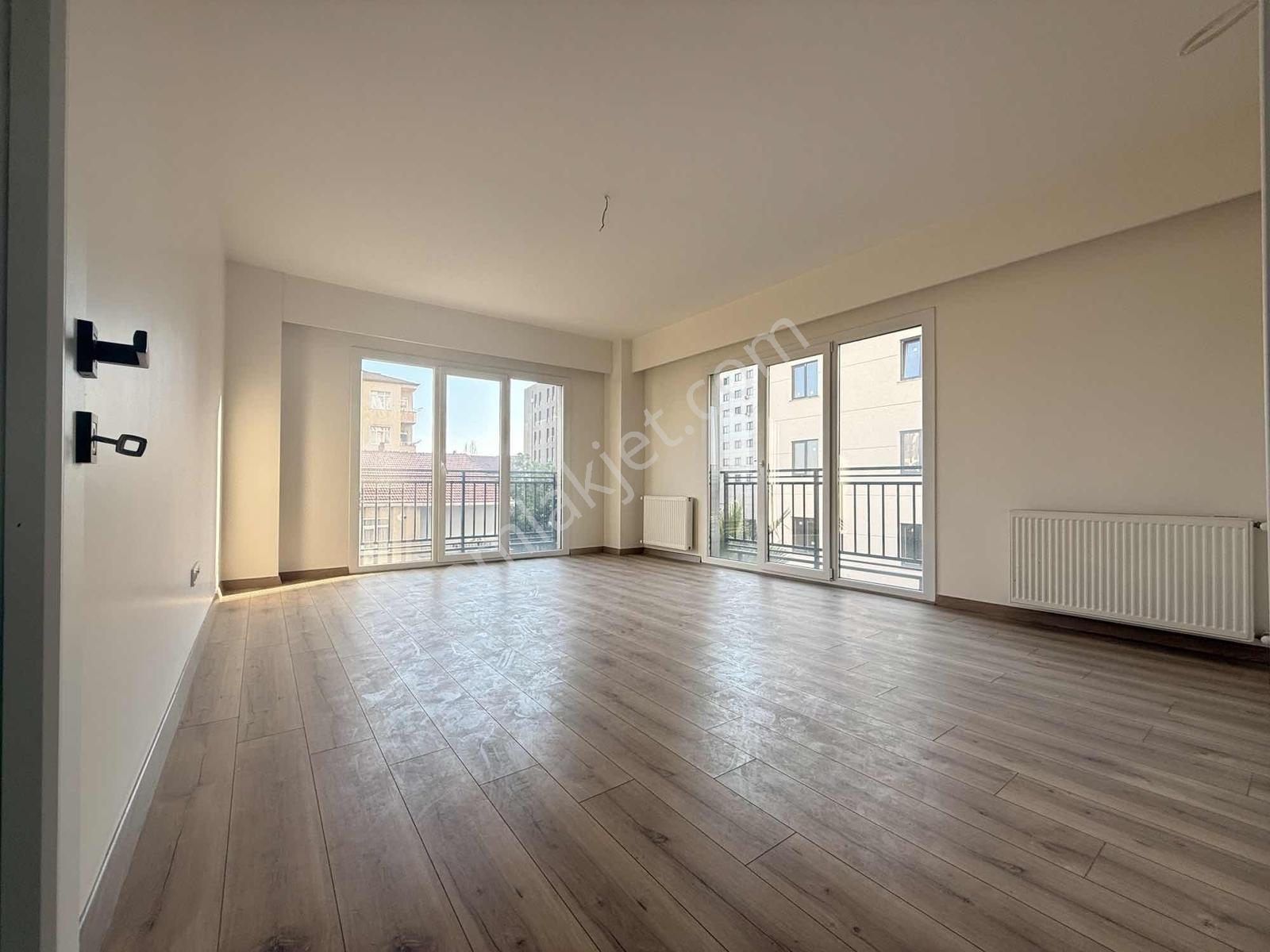 Focus Emlak'tan Pendik Çamçeşme Site İçersinde Satılık 2+1 Daire — fotoğraf 5