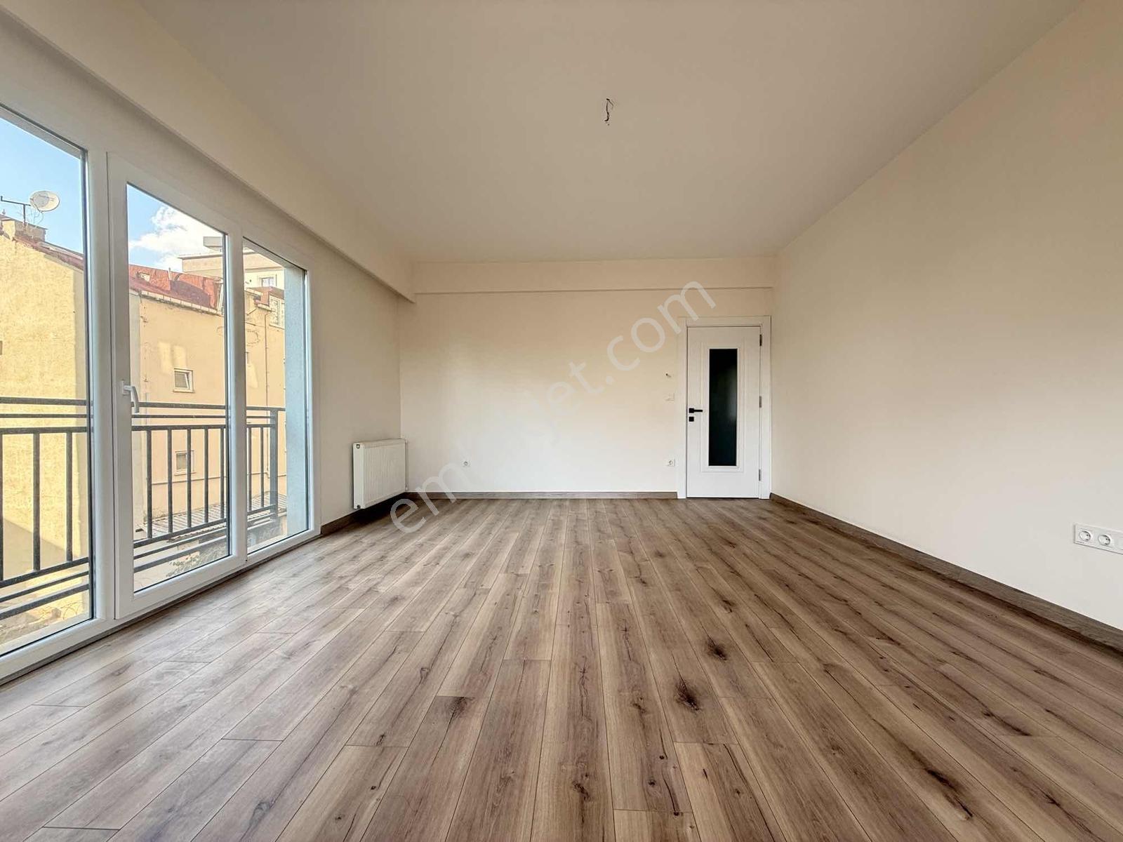 Focus Emlak'tan Pendik Çamçeşme Site İçersinde Satılık 2+1 Daire — fotoğraf 9