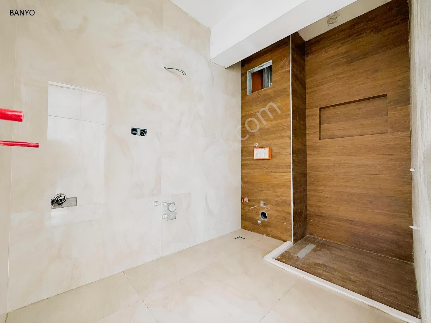 Çamlık Ulubatlı Yakın Panjurlu,köşe Bina,2+1,75m2,fırsat Daire — fotoğraf 13