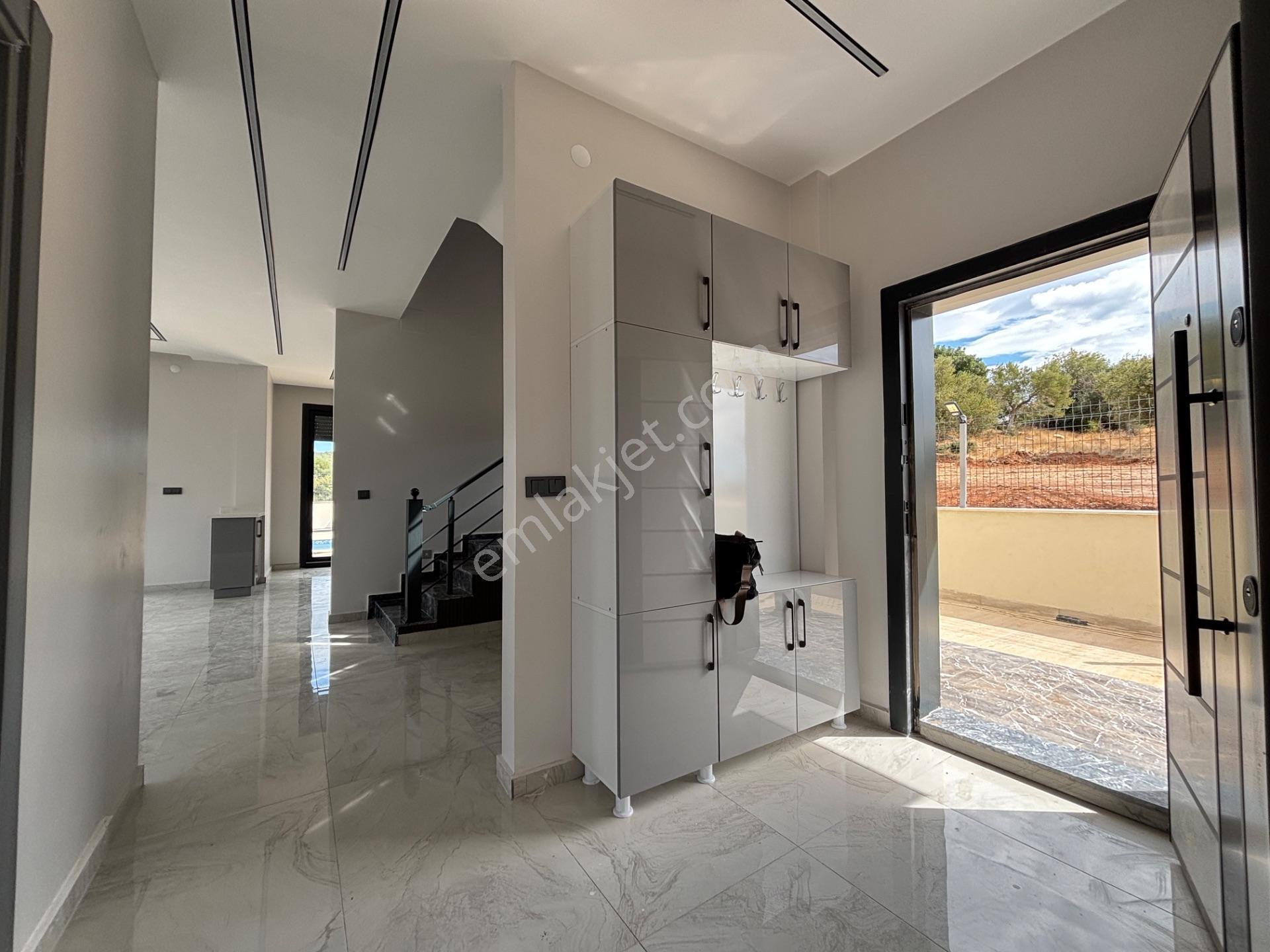 Didim Yeşiltepe’de Doğa İçinde 400 M² Arsada Havuzlu Tam Müstakil Villa — fotoğraf 8