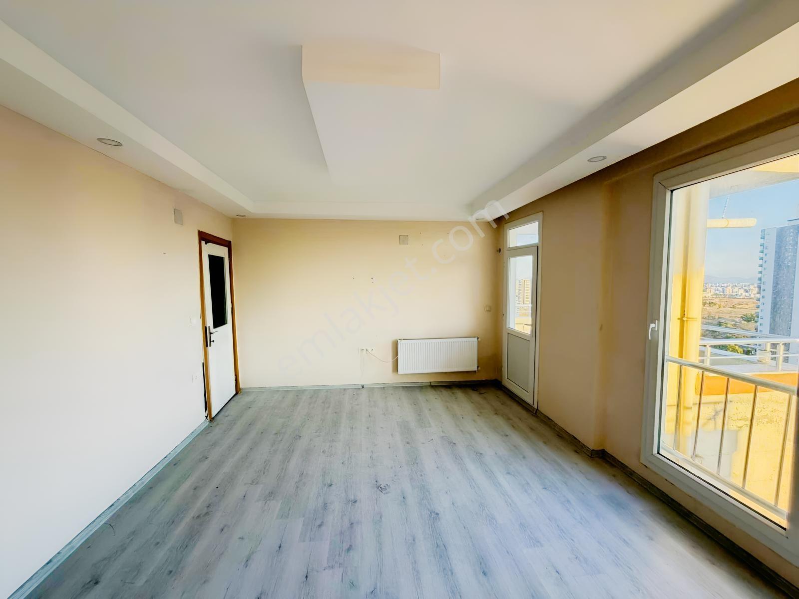 Çarkıpare'de Emınevım'e Uygun 3 + 1 Kombili Satlık Daire — fotoğraf 3