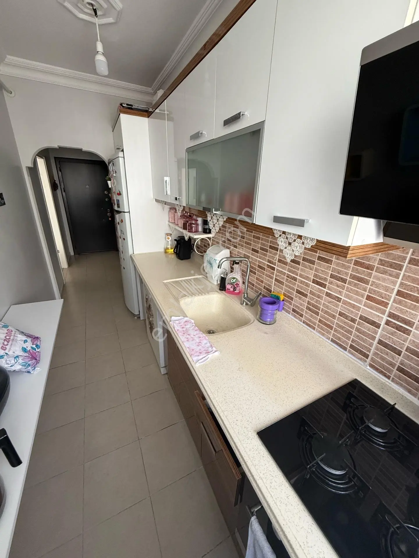Merkezi Konumda Ordu Caddesinde 2012 Yapım 2+1 Satılık Daire — fotoğraf 11