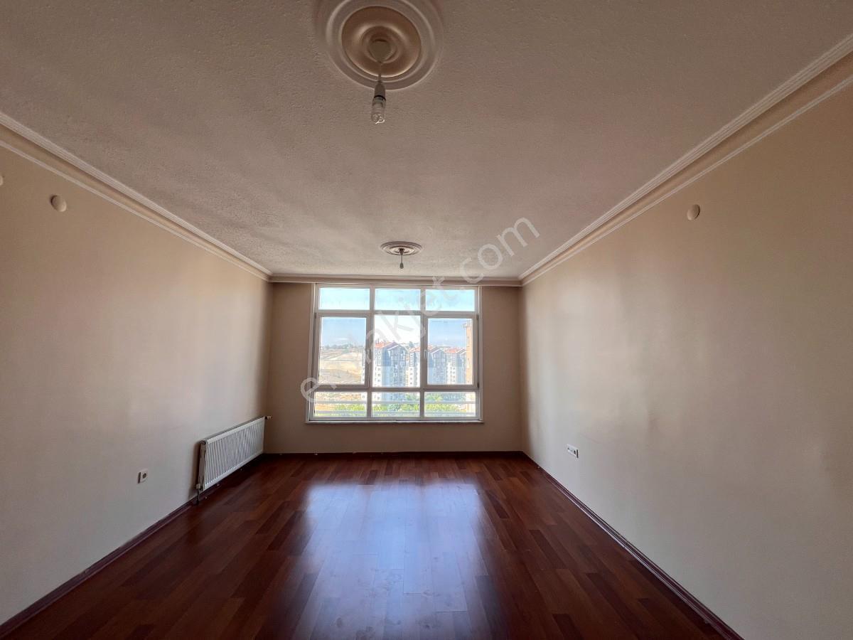 Başakşehir Kayaşehir 3.bölgede Tadilatlı Boş 3+1 Satılık Daire — fotoğraf 3