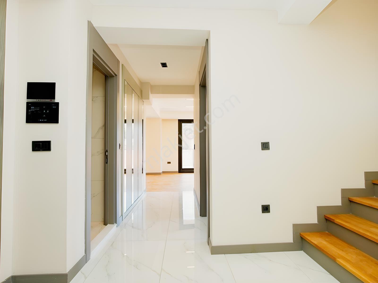 Takev Koleji Yanı | Deniz Manzaralı | Sıfır 4+1 Dubleks | 220 M2 — fotoğraf 3
