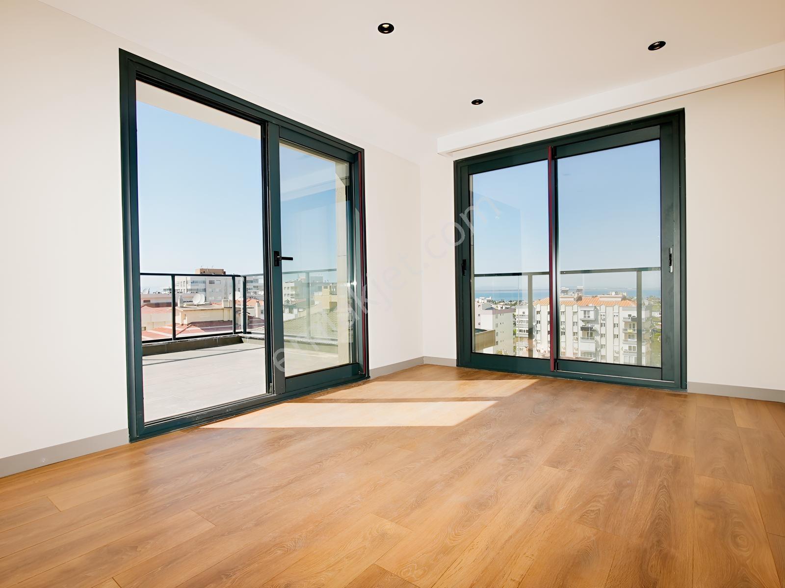 Takev Koleji Yanı | Deniz Manzaralı | Sıfır 4+1 Dubleks | 220 M2 — fotoğraf 13