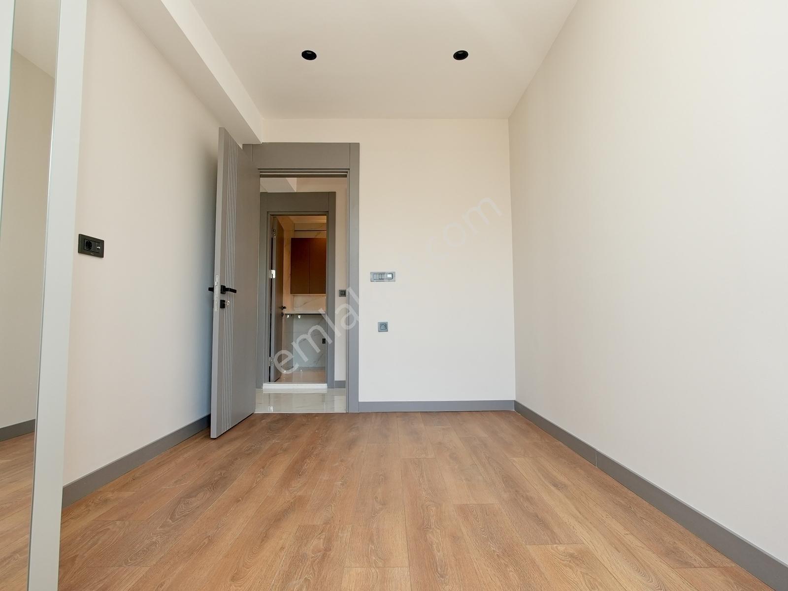 Takev Koleji Yanı | Deniz Manzaralı | Sıfır 4+1 Dubleks | 220 M2 — fotoğraf 24
