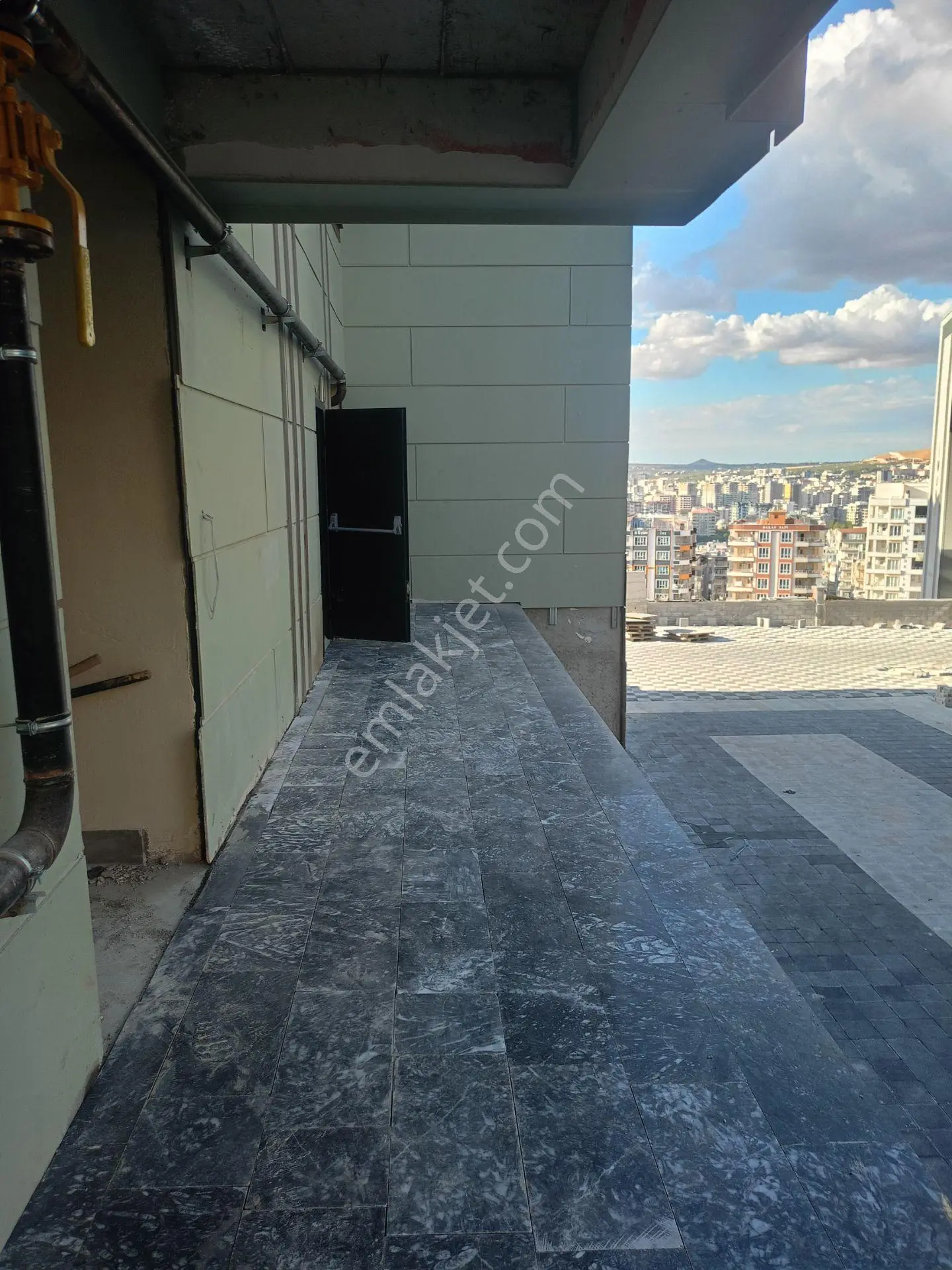 Dayı Yegen Emlak Doğukentte Satılık Site İçi Arakat 4+0 Daire — fotoğraf 26
