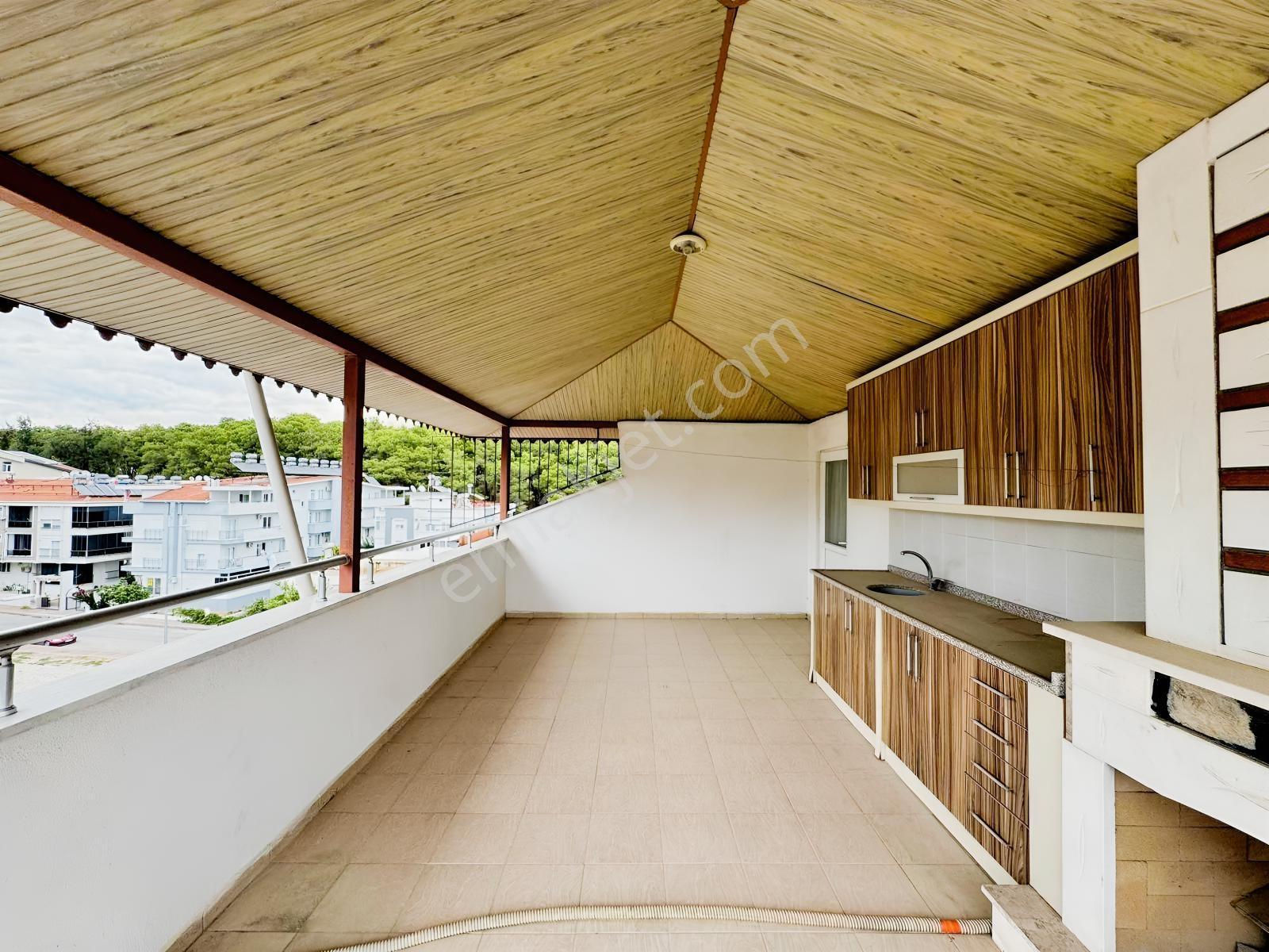 Kavaklı 240 M² 4+1 Dubleks 23 M² Teras Köşe Parsel Önü Açık — fotoğraf 28
