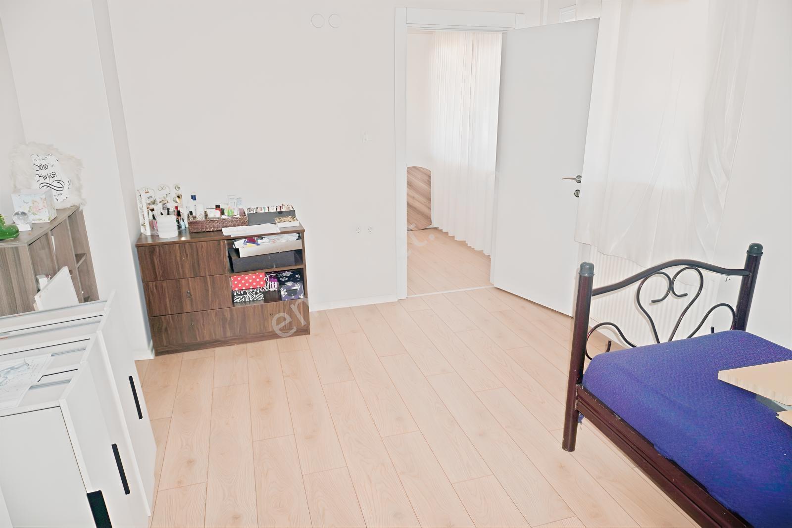 Küçükçiğli Satılık 4+1 Net 200m2 Doğalgaz+teras Balkonlu(serkan) — fotoğraf 24