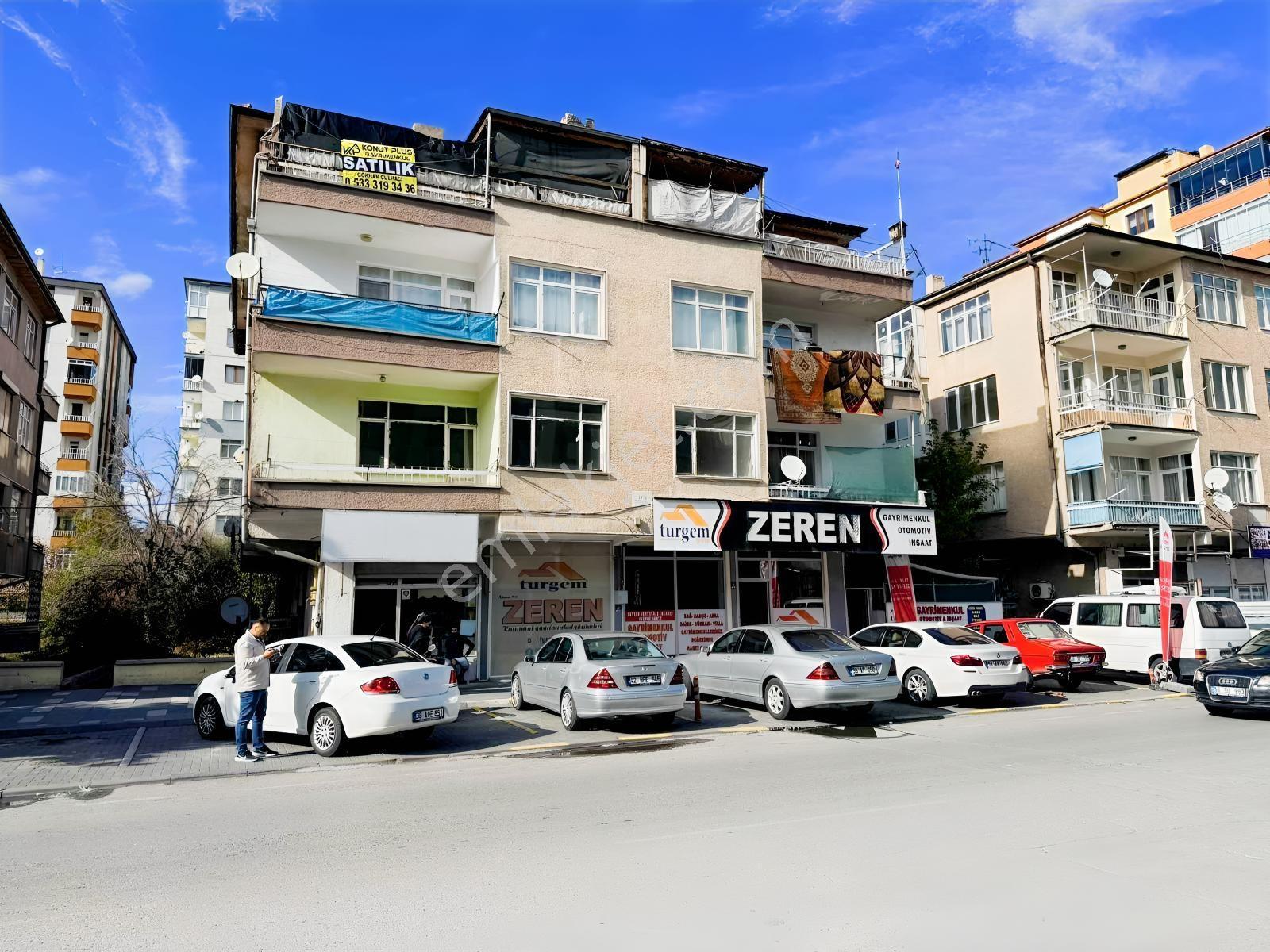 Sahabiye Mahallesinde 4+1 | 2 Mutfaklı | Teraslı Geniş Daire!