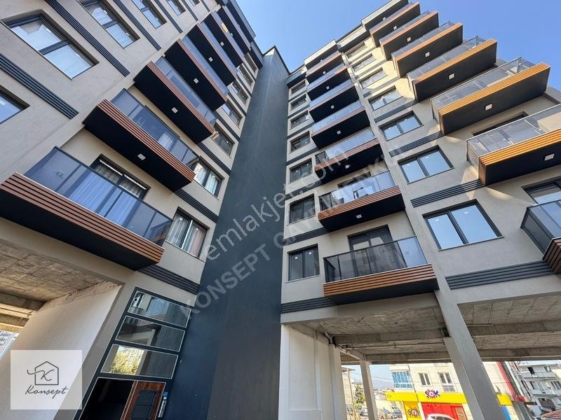 Konsept'den Metro Karşısı Balkonlu Sıfır Eşyalı Satılık 1+1 — fotoğraf 2