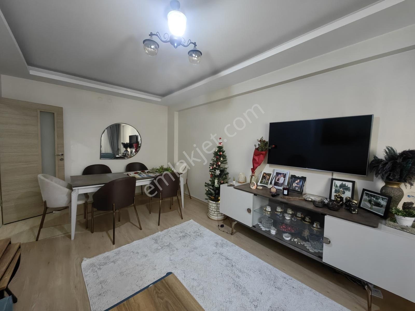 Karşıyaka Cumhuriyet Mahallesinde Satılık 2+1 Daire — fotoğraf 8