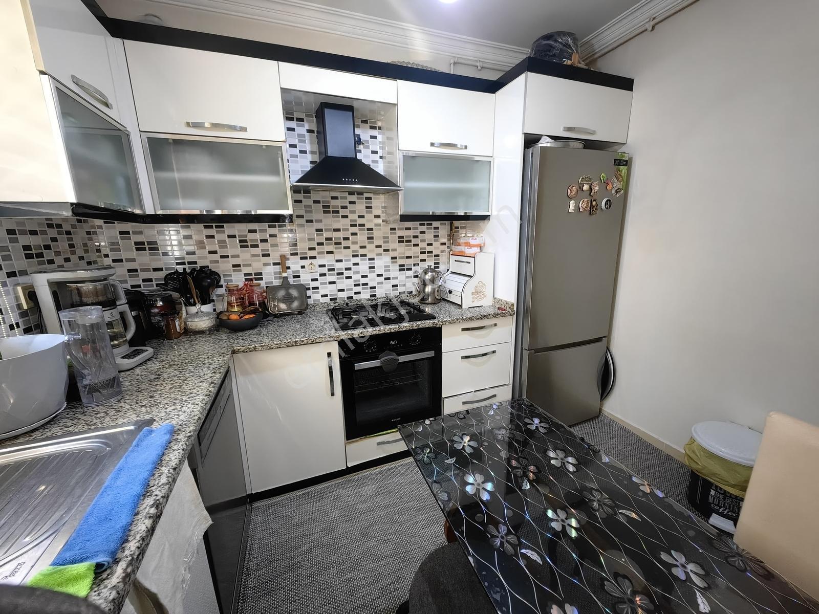 Karşıyaka Cumhuriyet Mahallesinde Satılık 2+1 Daire — fotoğraf 15