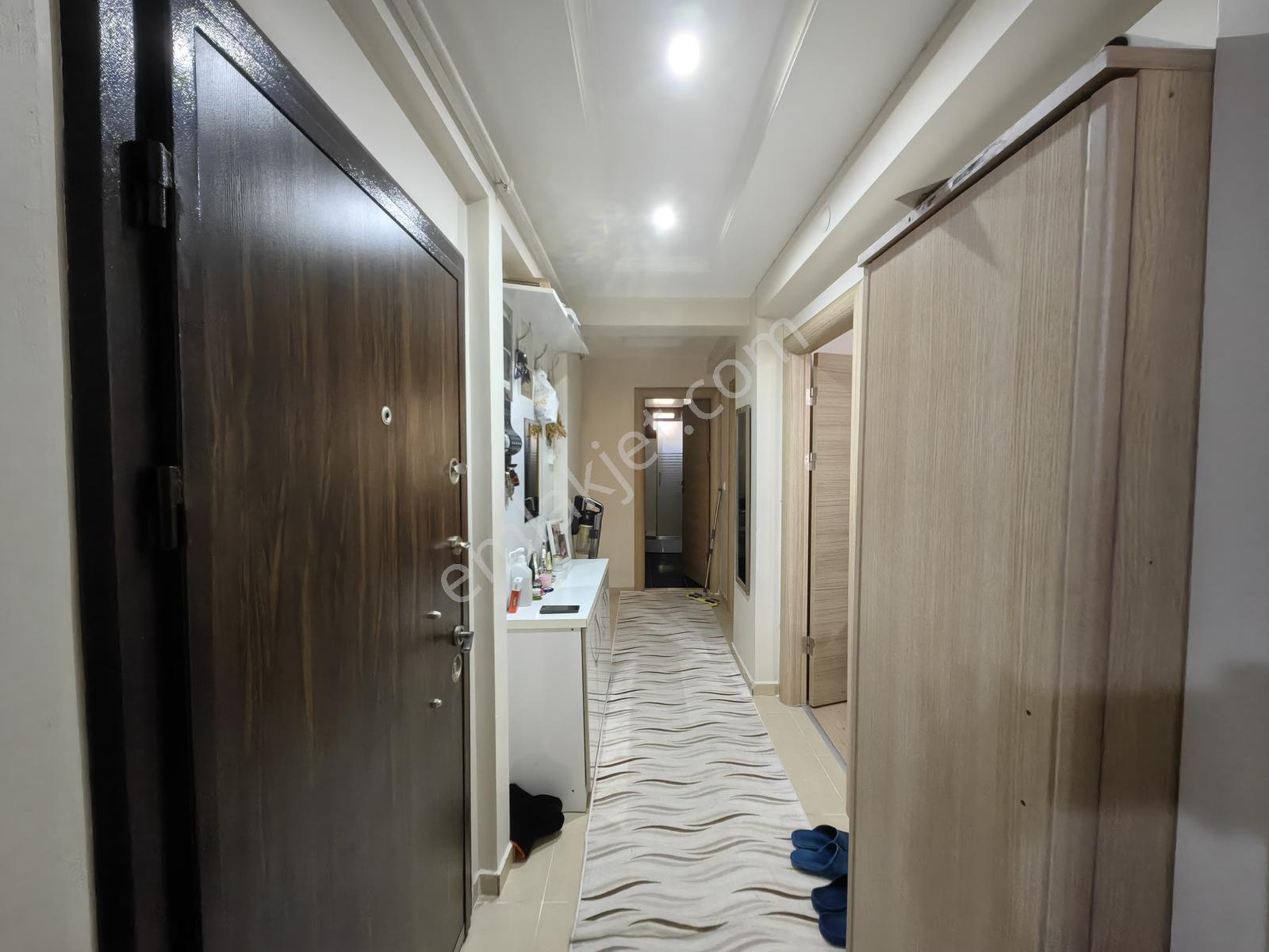 Karşıyaka Cumhuriyet Mahallesinde Satılık 2+1 Daire — fotoğraf 16